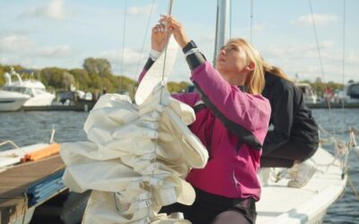 Co zabrać na żagle Mazury, aby cieszyć się spokojem na wodzie?